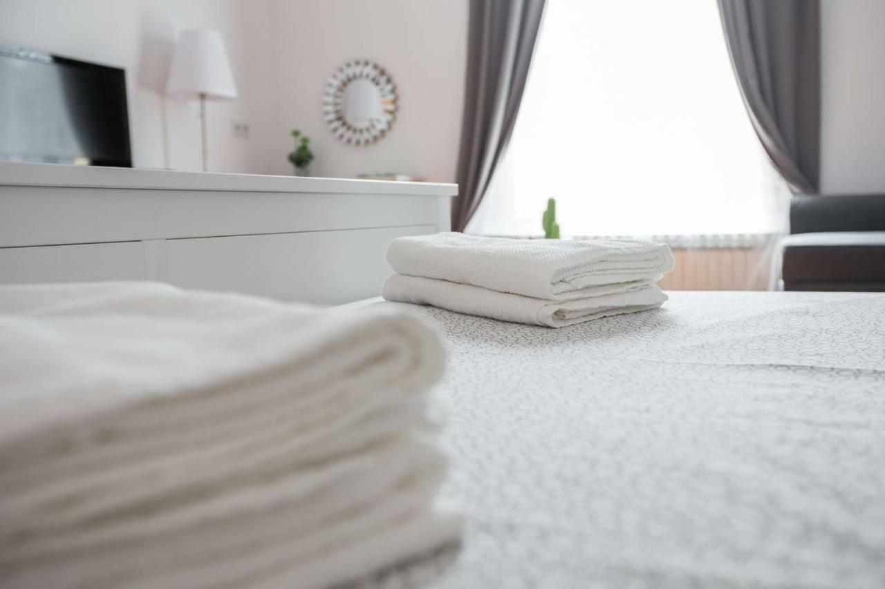 Oberiter Apartments - Center Of Zagreb, Fast Wifi, Ac, Kitchen, Parking Eksteriør bilde