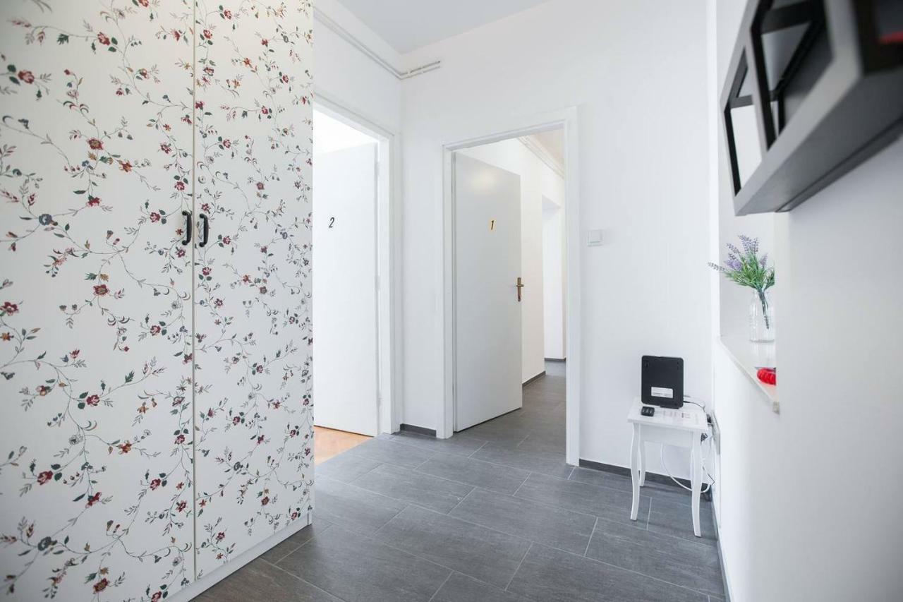 Oberiter Apartments - Center Of Zagreb, Fast Wifi, Ac, Kitchen, Parking Eksteriør bilde