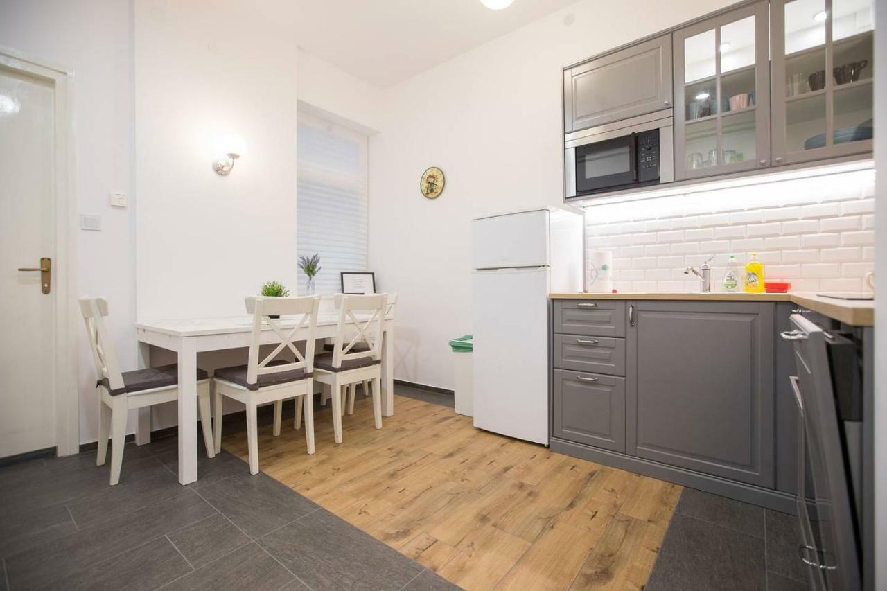 Oberiter Apartments - Center Of Zagreb, Fast Wifi, Ac, Kitchen, Parking Eksteriør bilde