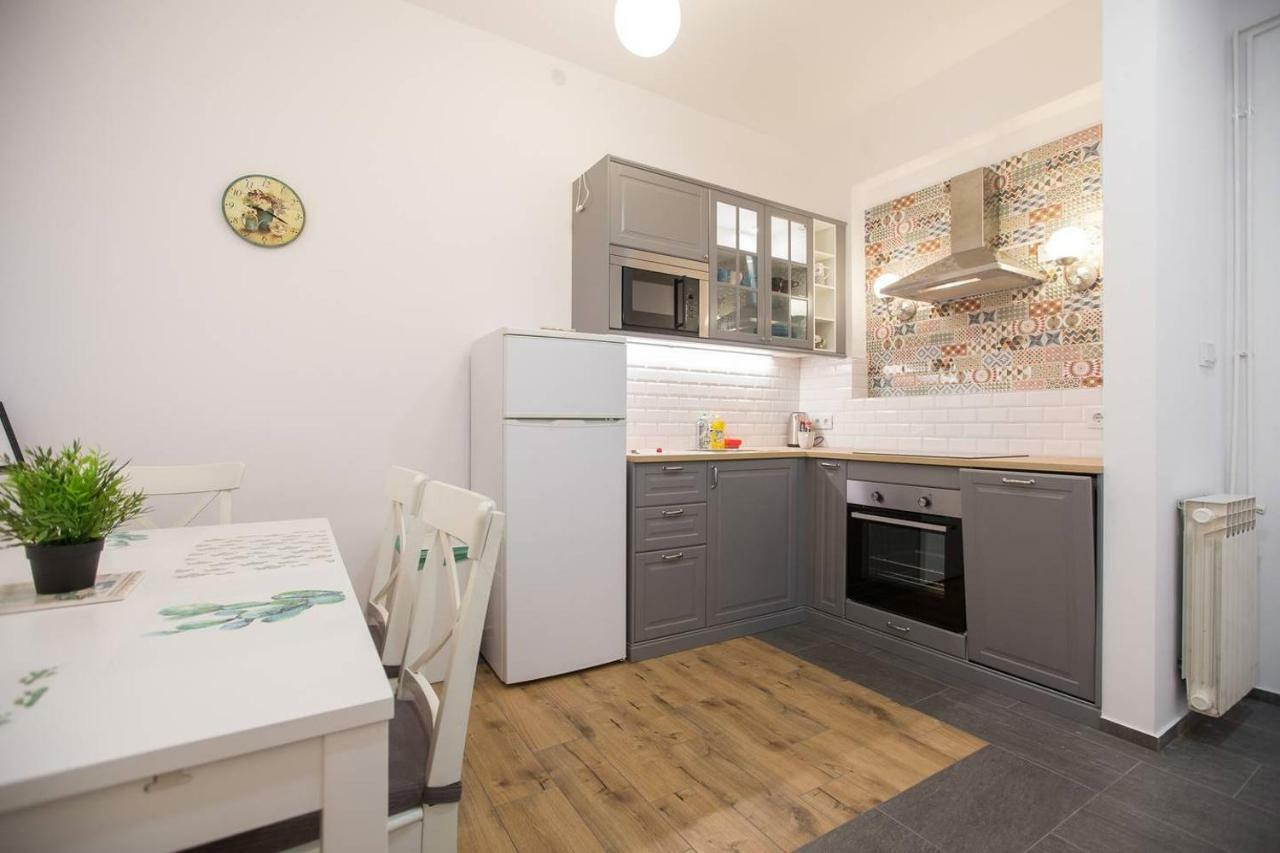 Oberiter Apartments - Center Of Zagreb, Fast Wifi, Ac, Kitchen, Parking Eksteriør bilde